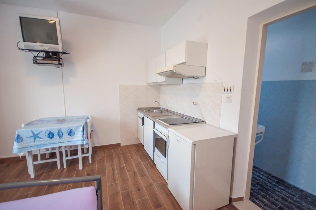 Apartments Srijemsi ムリニ エクステリア 写真